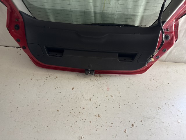 13501 Opel Astra J 2009-2015 Csomagtérajtó Piros 5 ajtós