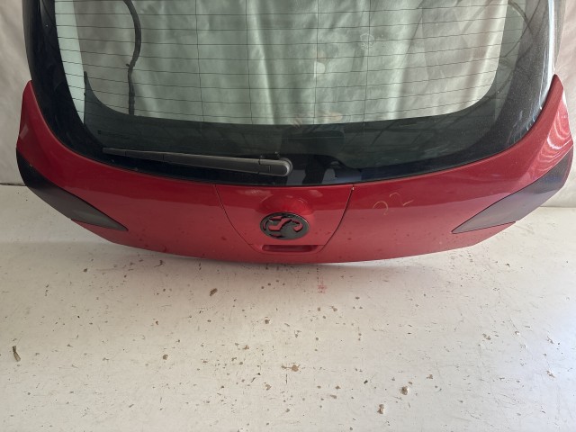 13502 Opel Astra J 2009-2015 Csomagtérajtó Használt  Piros 5 ajtós