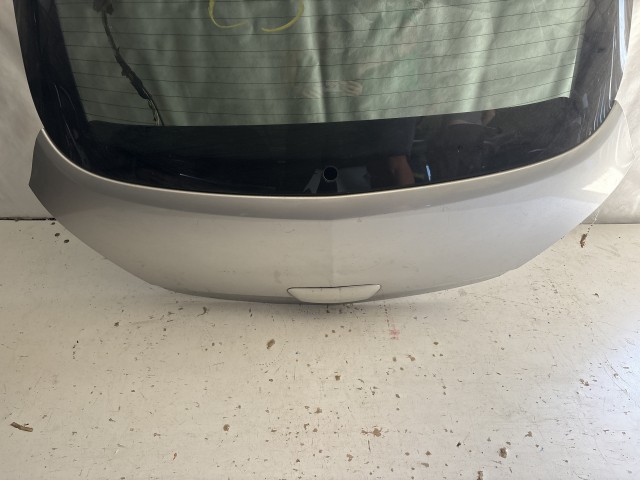13505 Opel Corsa D 2006-2014 Csomagtérajtó Z157 Ezüst 3 ajtós