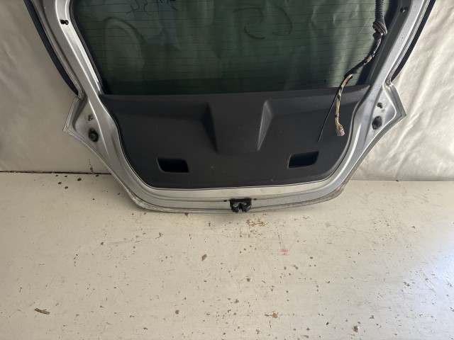 13505 Opel Corsa D 2006-2014 Csomagtérajtó Z157 Ezüst 3 ajtós