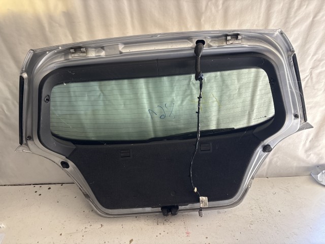 13508 Opel Astra H 2004-2010 Csomagtérajtó Z157 Ezüst 5 ajtós