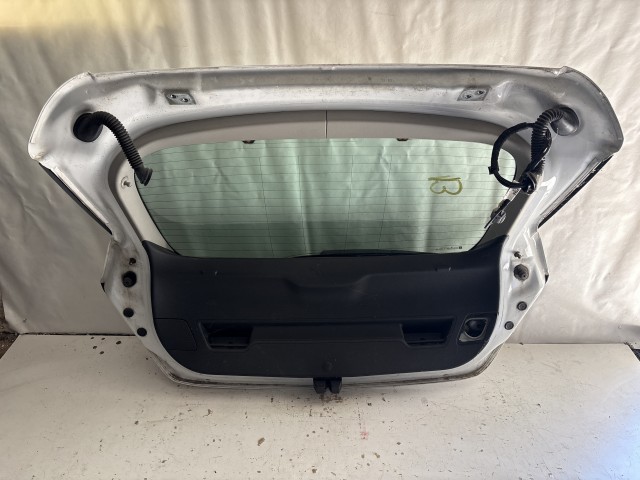 13519 Opel Astra J 2009-2015 Csomagtérajtó Fehér 5 ajtós