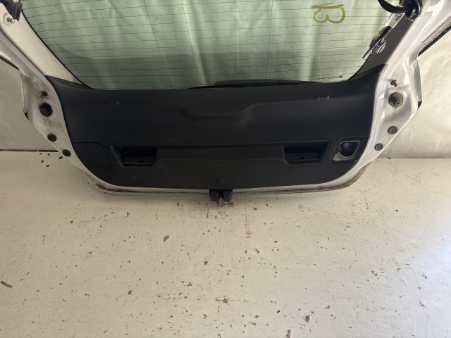 13519 Opel Astra J 2009-2015 Csomagtérajtó Fehér 5 ajtós