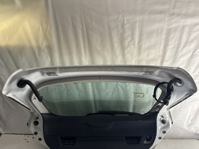 13519 Opel Astra J 2009-2015 Csomagtérajtó Fehér 5 ajtós