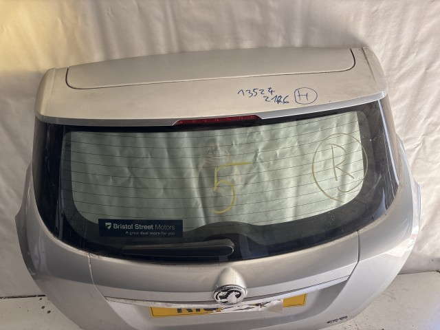 13524 Opel Mokka 2012-2019 Csomagtérajtó Használt Z176 Ezüst
