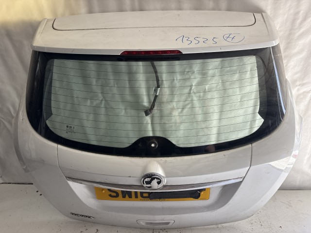 13525 Opel Mokka 2012-2019 Csomagtérajtó Használt  Fehér