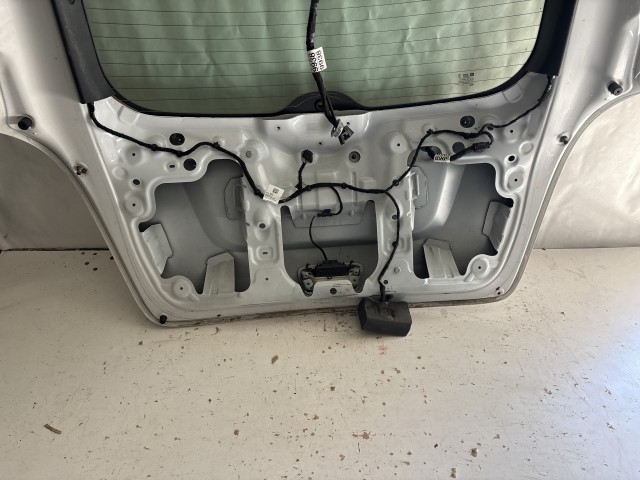 13525 Opel Mokka 2012-2019 Csomagtérajtó Használt  Fehér