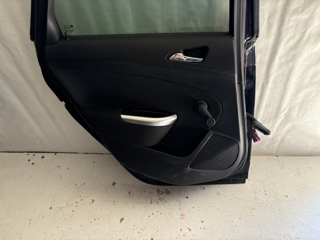 13527 Opel Astra J Bal hátsó Ajtó Fekete Z20r 5 ajtós