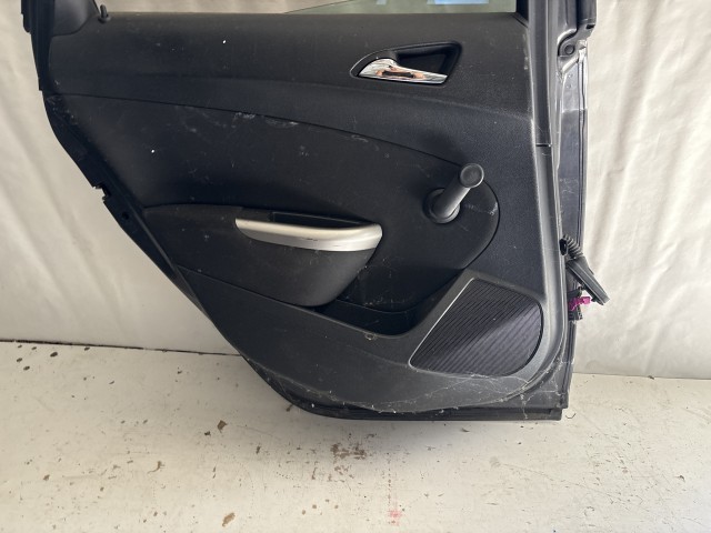 13531 Opel Astra J Bal hátsó Ajtó Fekete Z20r 5 ajtós