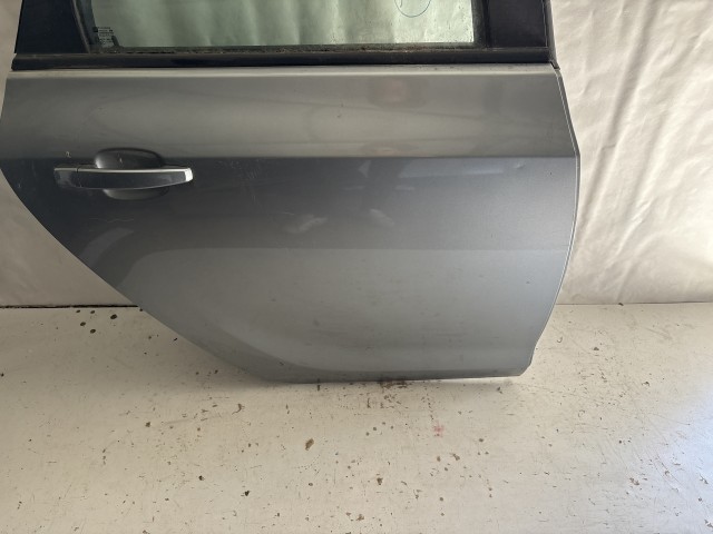 13530 Opel Astra J Jobb hátsó Ajtó Szürke z179 5 ajtós