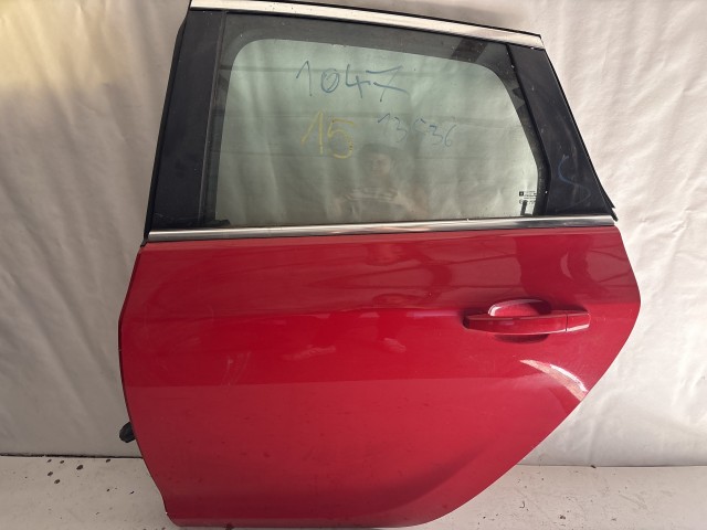 13536 Opel Astra J sedán Bal hátsó Ajtó Piros