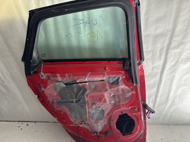 13536 Opel Astra J sedán Bal hátsó Ajtó Piros