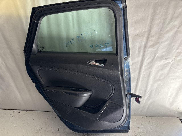 13539 Opel Astra J Bal hátsó Ajtó Festett Z22s 5 ajtós