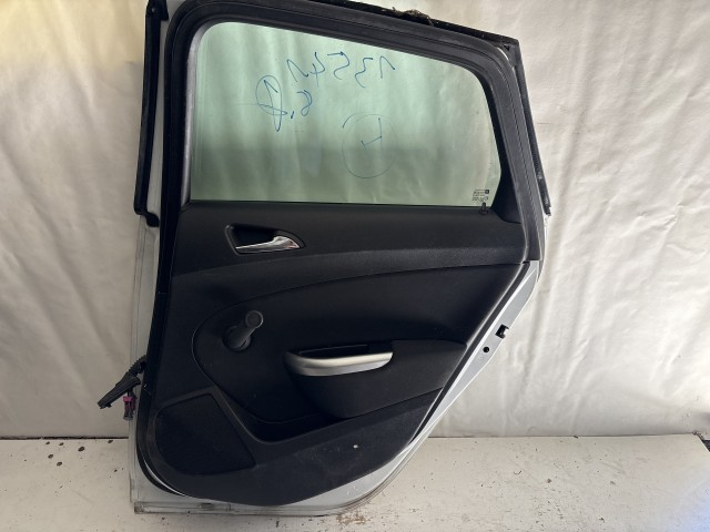 13541 Opel Astra J Jobb hátsó Ajtó Fehér 5 ajtós