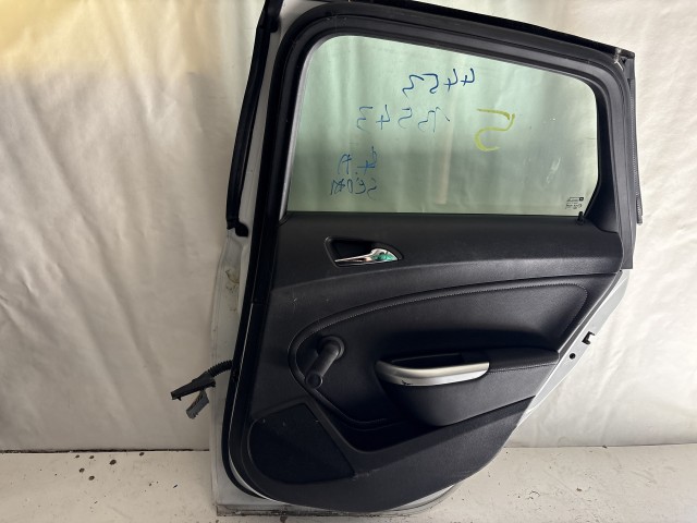 13542 Opel Astra J sedan Jobb hátsó Ajtó Fehér