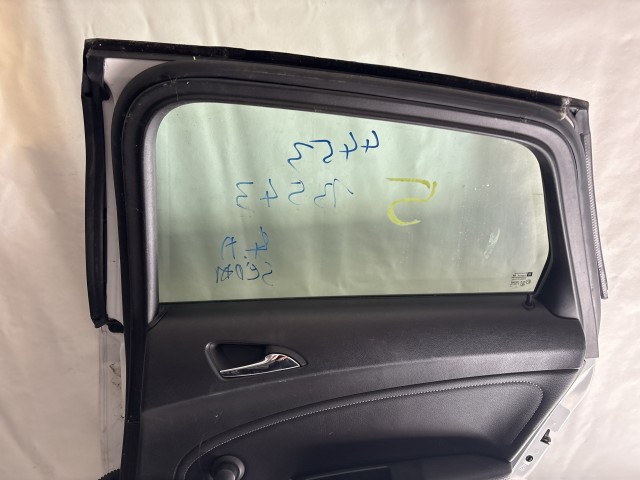 13542 Opel Astra J sedan Jobb hátsó Ajtó Fehér