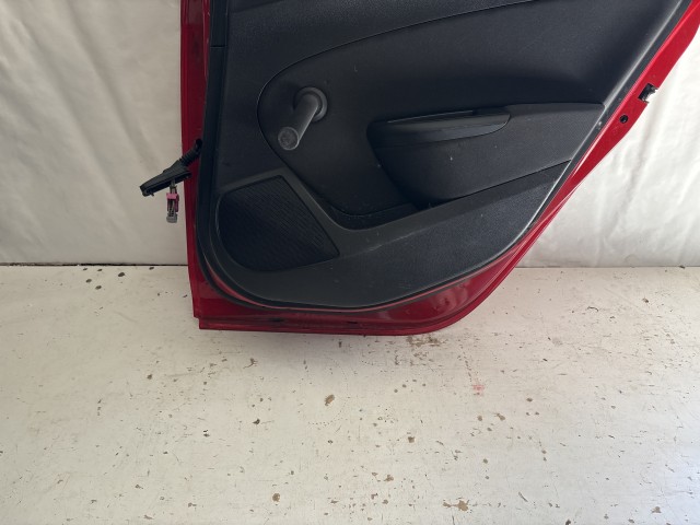 13545 Opel Astra J sedán Bal hátsó Ajtó Piros