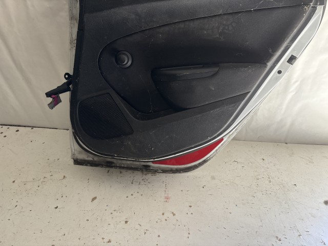 13546 Opel Astra J Jobb hátsó Ajtó Fehér 5 ajtós