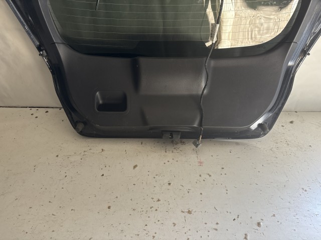 13550 Ford Fiesta Mk6 2008-2019 Csomagtérajtó Használt  Fekete