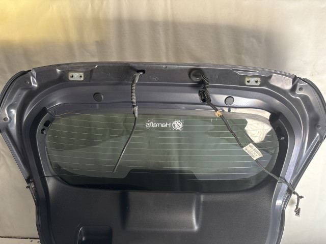 13551 Ford Fiesta Mk6 2008-2019 Csomagtérajtó Használt  Fekete a képen látható sérüléssel