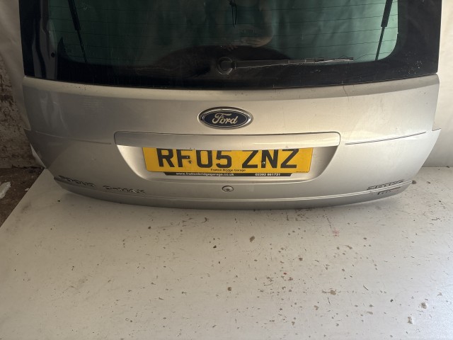 13558 Ford C-max 2010-2019 Csomagtérajtó Használt  Ezüst