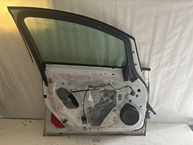 13560 Opel Astra J Használt Bal első Ajtó Fehér