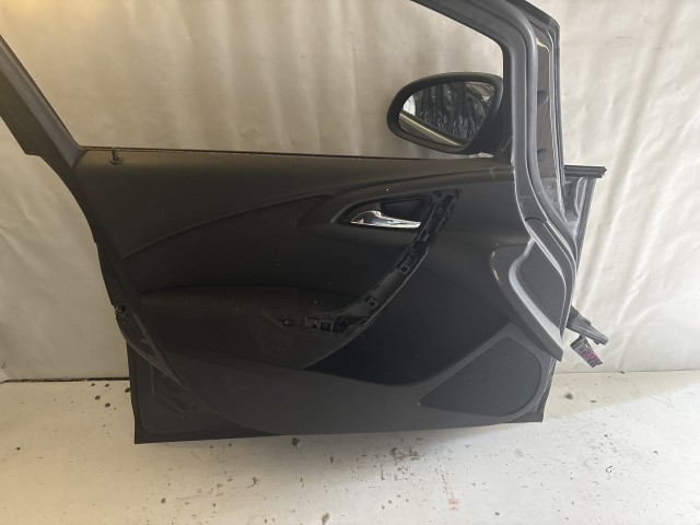 13566 Opel Astra J Bal első Ajtó Grafit Z190