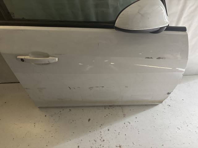 13564 Opel Astra J Jobb első Ajtó Fehér