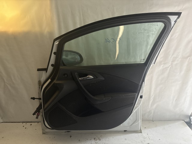 13564 Opel Astra J Jobb első Ajtó Fehér