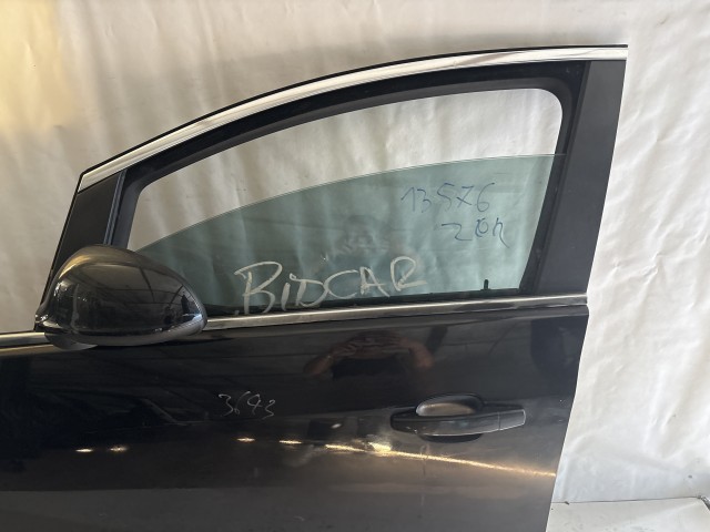13576 Opel Astra J Bal első Ajtó Fekete Z20r