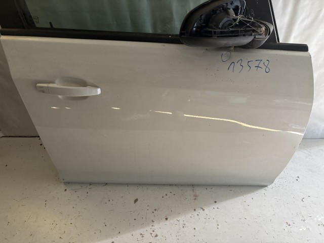 13578 Opel Astra H Jobb első Ajtó Fehér