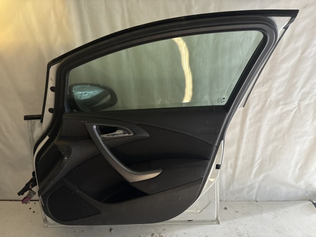 13578 Opel Astra H Jobb első Ajtó Fehér