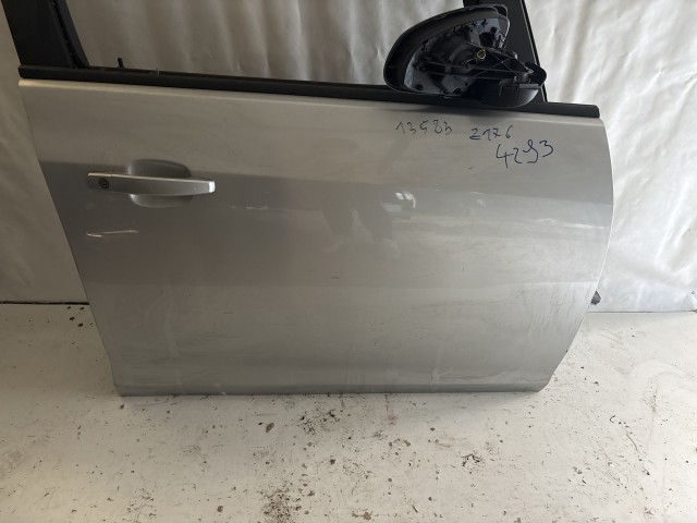 13583 Opel Astra J Jobb első Ajtó Ezüst Z176