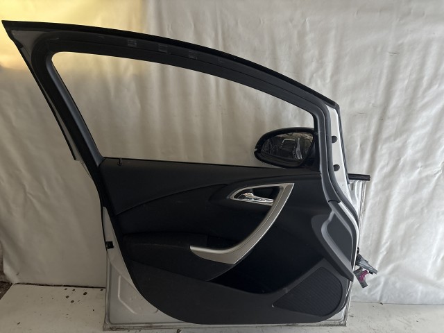 13584 Opel Astra J Bal első Ajtó Ezüst Z176