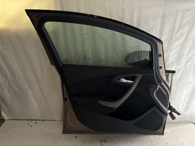13588 Opel Astra J Bal első Ajtó Barna