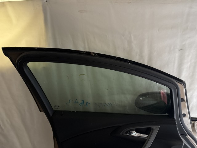 13588 Opel Astra J Bal első Ajtó Barna