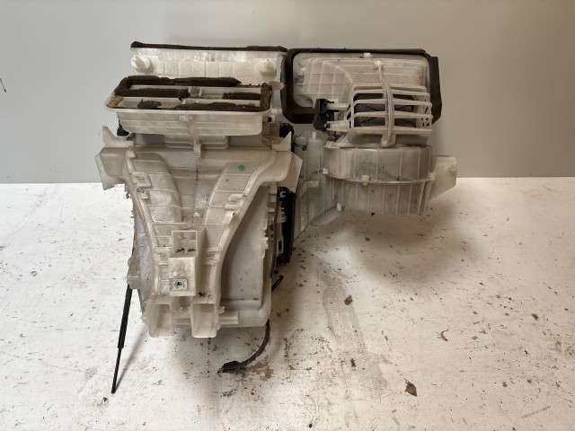 Opel Corsa D 2006-2014 Fűtésboksz Manualis Klímás