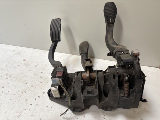 Opel Corsa D 2006-2014 Pedálsor