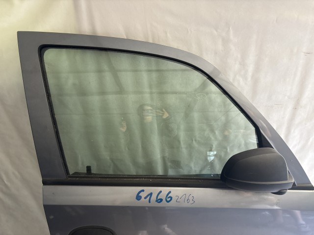 6166 Opel Meriva A Jobb első Ajtó Szürke Z163