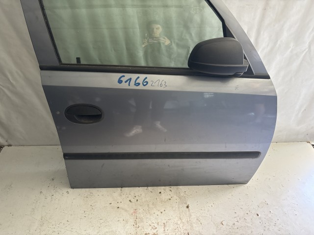 6166 Opel Meriva A Jobb első Ajtó Szürke Z163