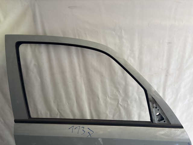 1137 Opel Meriva A Jobb első Ajtó