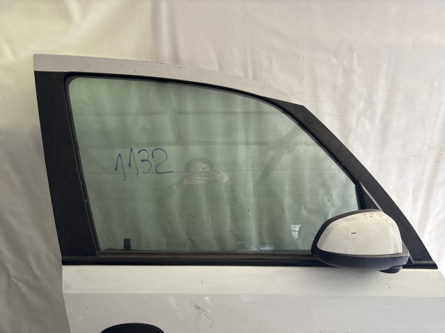1132 Opel Meriva A Jobb első Ajtó Fehér