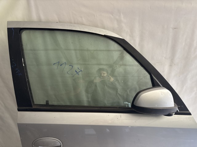 1127 Opel Meriva A Jobb első Ajtó Ezüst Z157