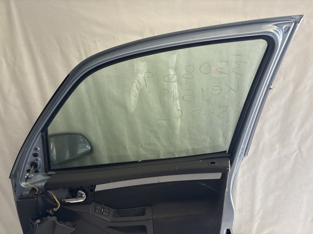 1129 Opel Meriva A 2003-2010 Jobb első Ajtó Használt Z163