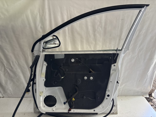 13639 Opel Antara 2006-2015 Jobb első Ajtó Használt Fehér