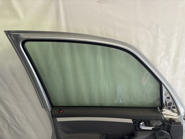 1141 Opel Meriva A 2003-2010 Bal első Ajtó Használt Szürke Z157
