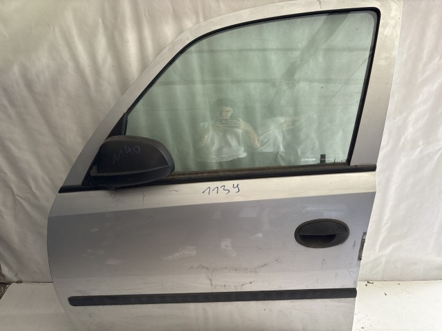 1139 Opel Meriva A 2003-2010 Bal első Ajtó Használt Ezüst Z157