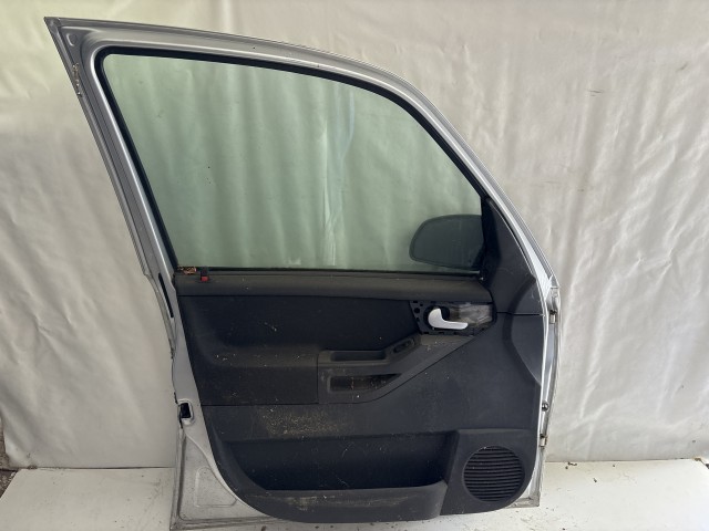 1139 Opel Meriva A 2003-2010 Bal első Ajtó Használt Ezüst Z157