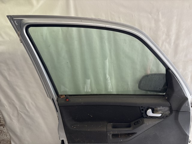 1139 Opel Meriva A 2003-2010 Bal első Ajtó Használt Ezüst Z157