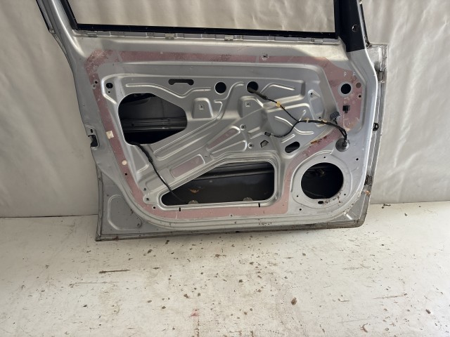 5547 Opel Zafira B Bal első Ajtó Ezüst Z157